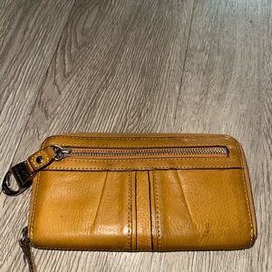 B Makowsky Mustard Yellow Leather Organizer Wallet